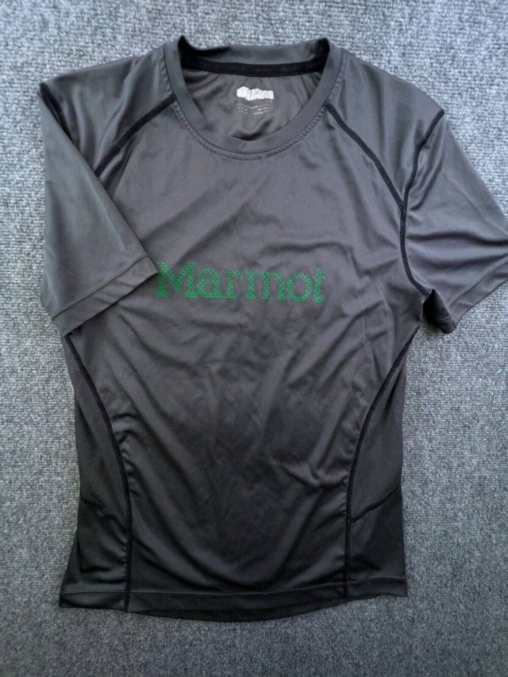 Marmot Shirt Men Small Gray Short Sleeve Green SpellOut Logo Polyester Crew Neck